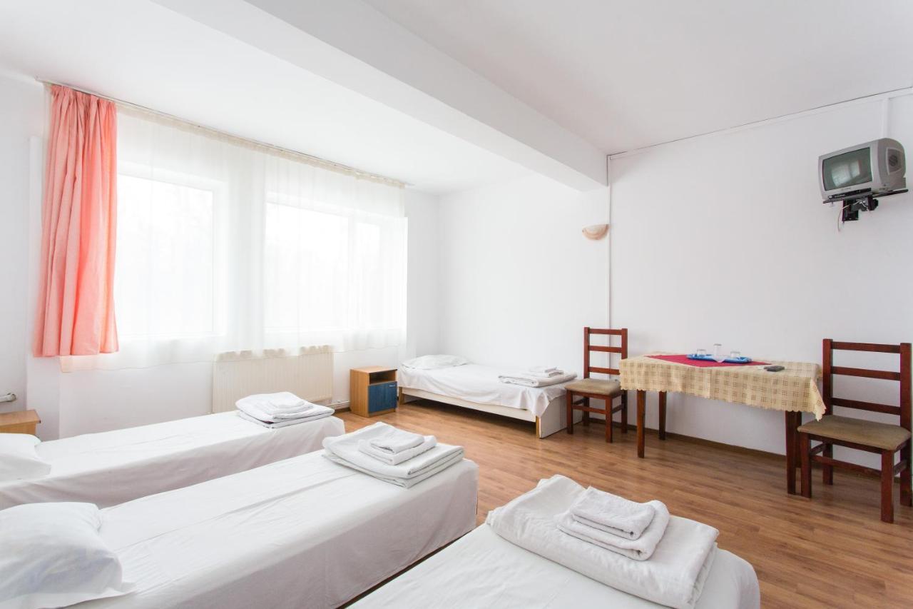 Hostel Horia Plopeni Extérieur photo