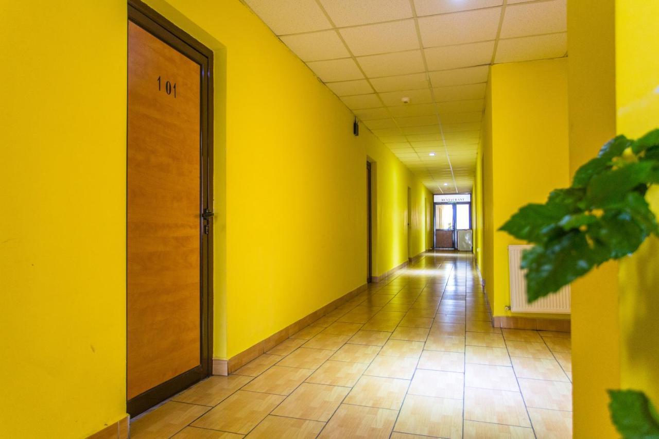Hostel Horia Plopeni Extérieur photo