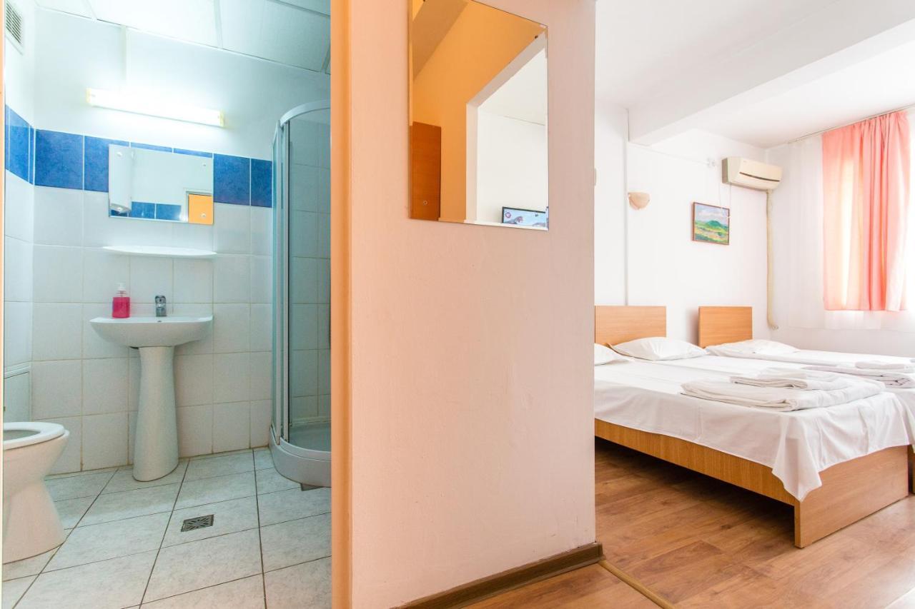 Hostel Horia Plopeni Extérieur photo
