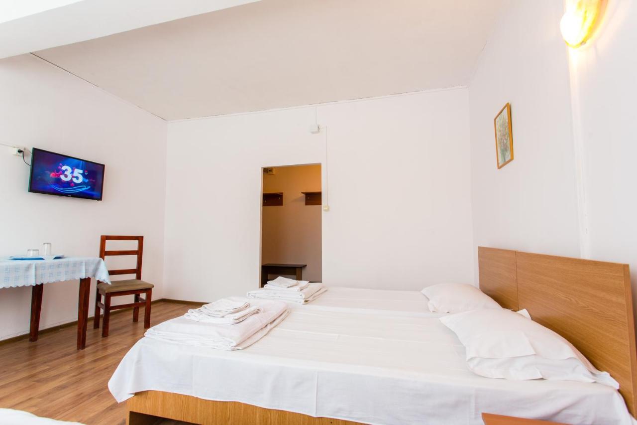 Hostel Horia Plopeni Extérieur photo